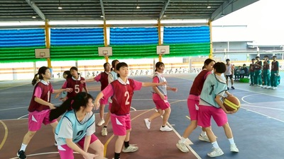 113學年八年級班際籃球賽圖片